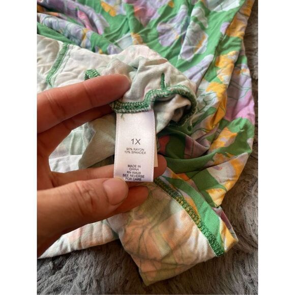 Logo by Lori Goldstein side pockets long sleeve blouse size 1x - Picture 6 of 6